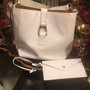 💕❤️💕 NEW Dooney & Bourke Bag & Wristlet